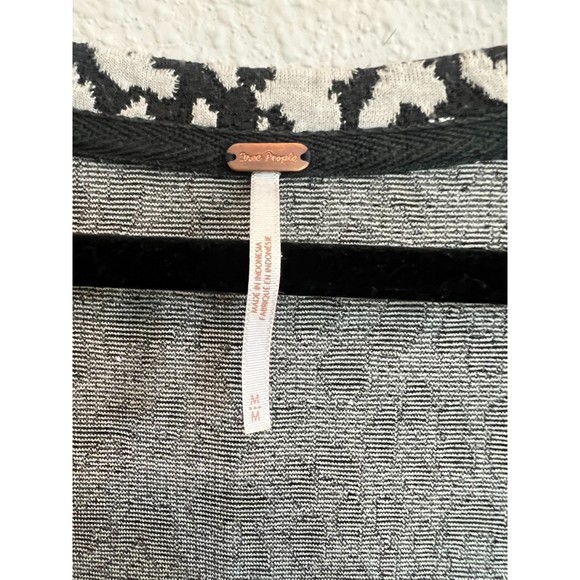 Free People Square Neck Puff Sleeve Blouse Animal Leopard Print Size Medium - Picture 3 of 3